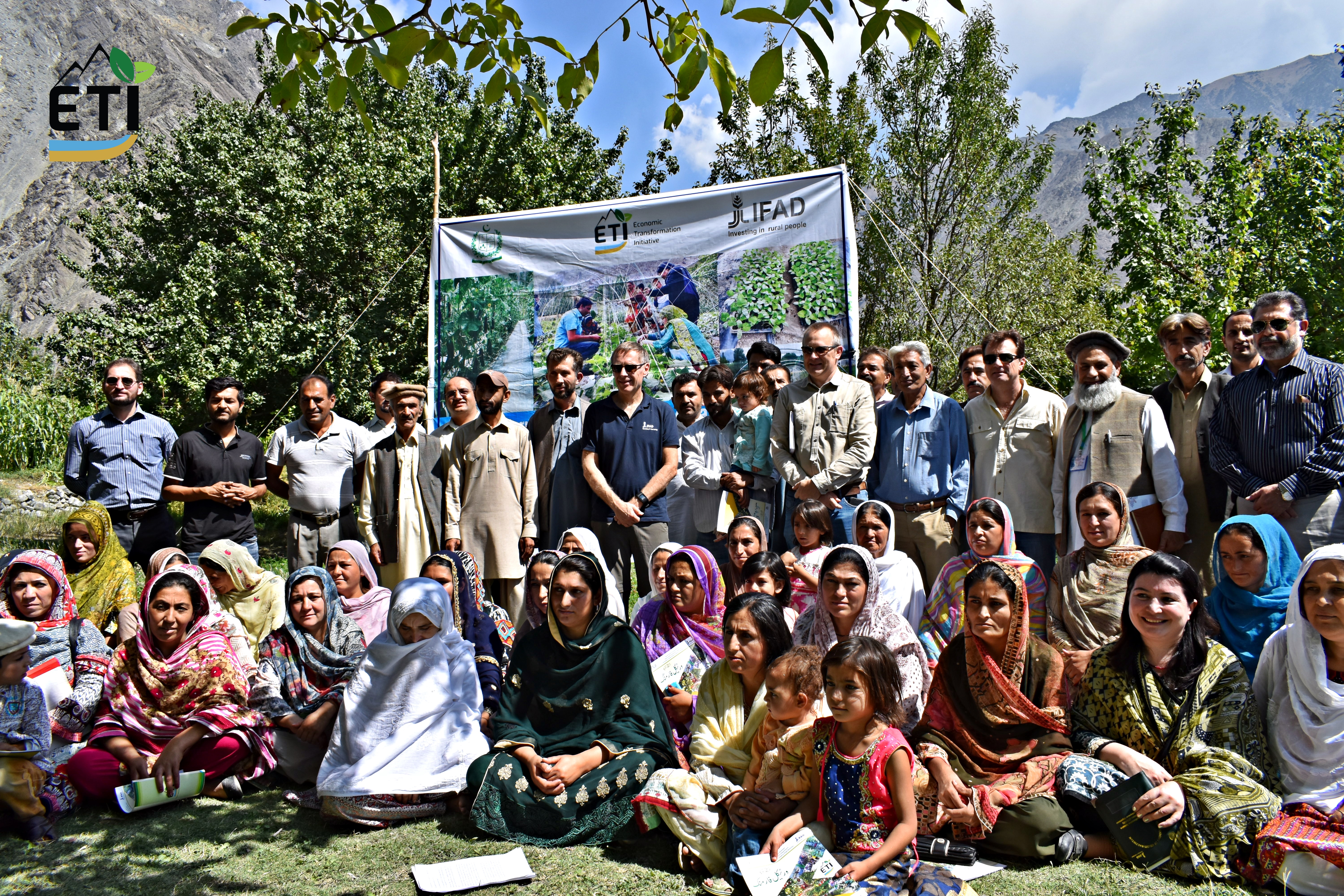 Women farmers trained in cucumber vertical farming, Gilgit 2019 ΓÇö VCSF grant beneficiaries